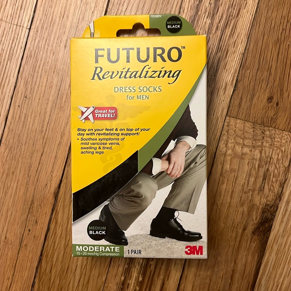 NWT Men’s Futuro Revitalizing Dress Socks